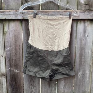 Bella Vida Maternity shorts sz. S